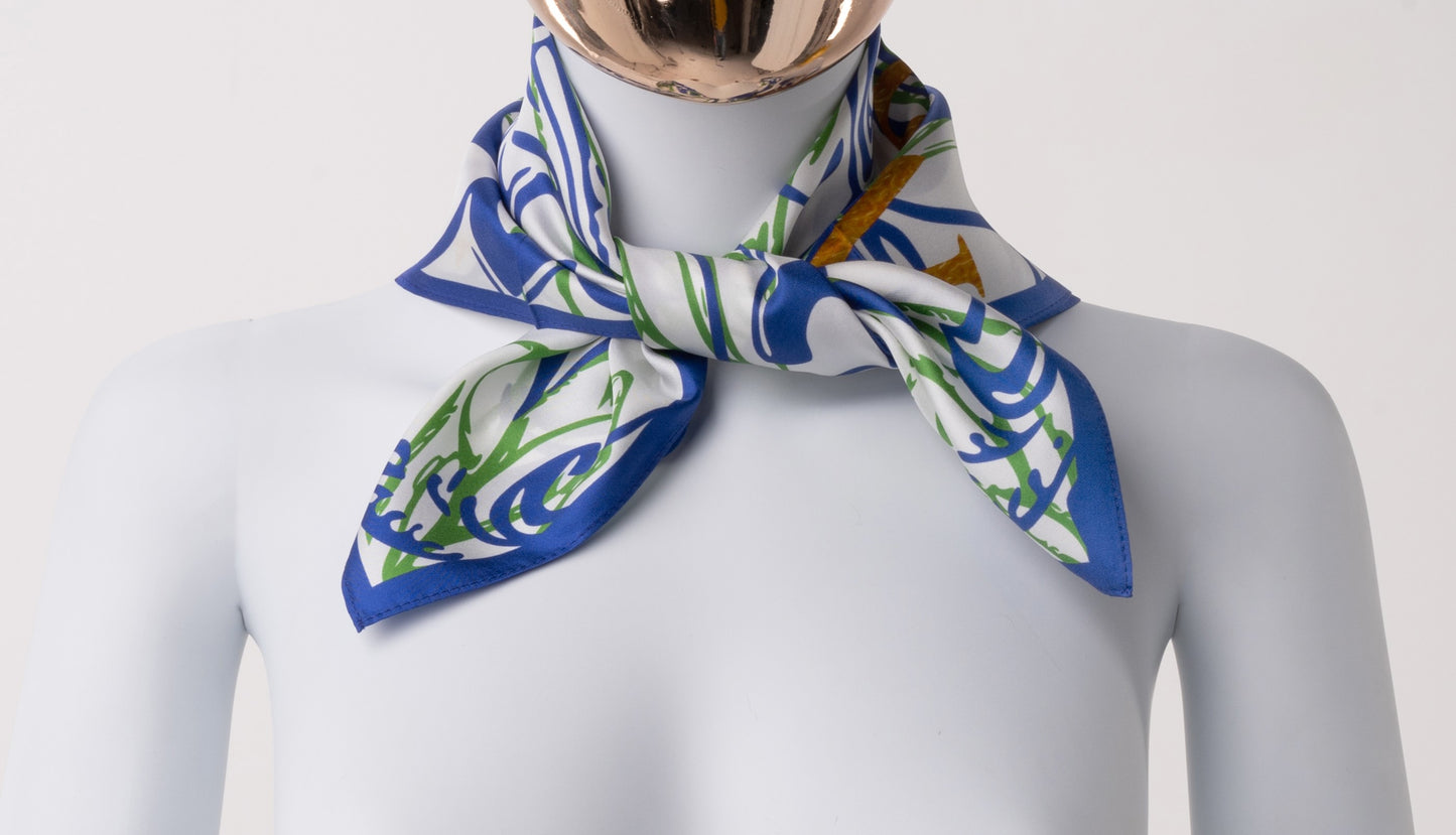 Foulard satin de soie Blanc- Motif Floral baroque bleu